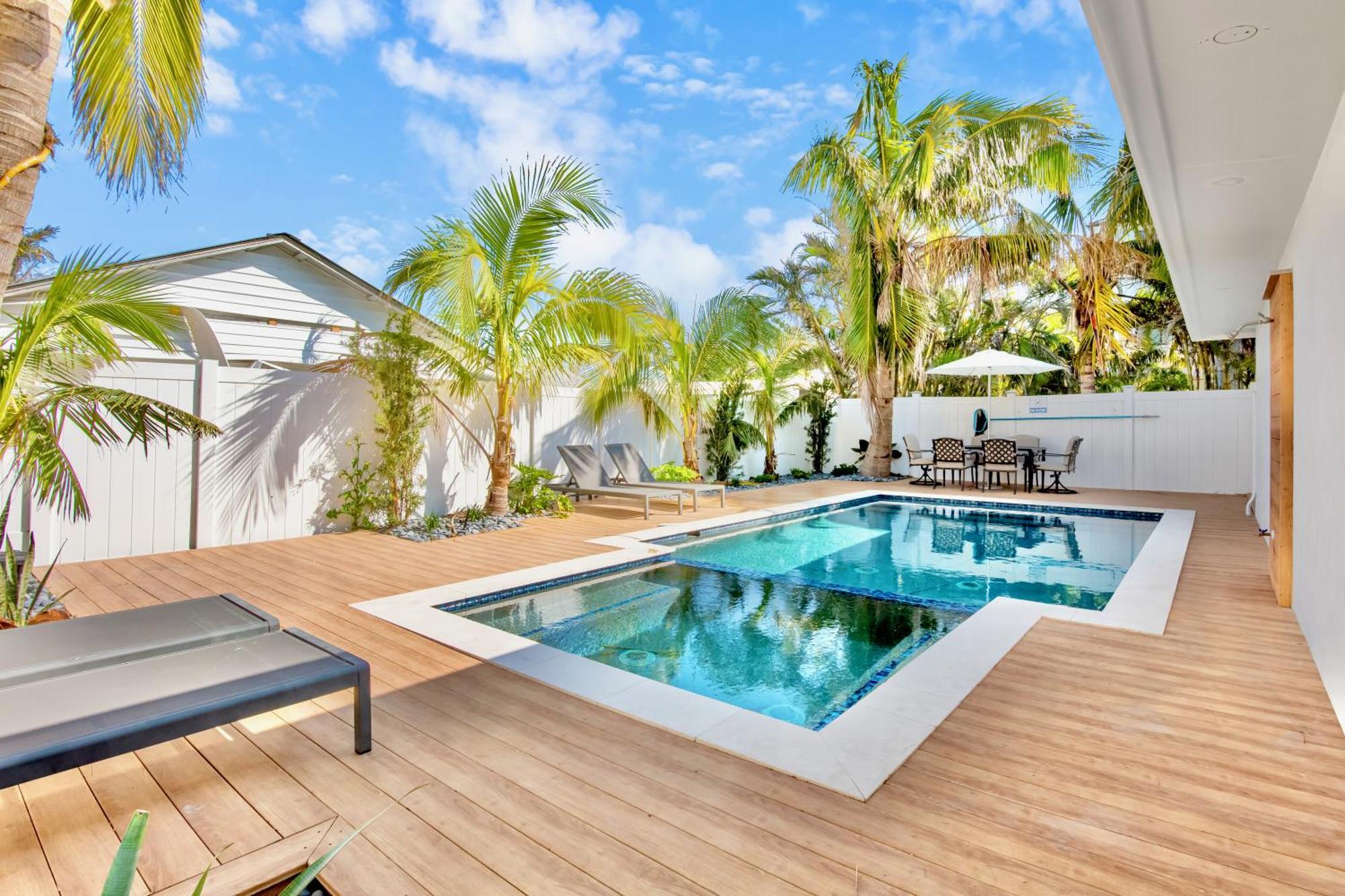 Captain'S Quarters At Anna Maria Island Inn ブレイデントン・ビーチ エクステリア 写真