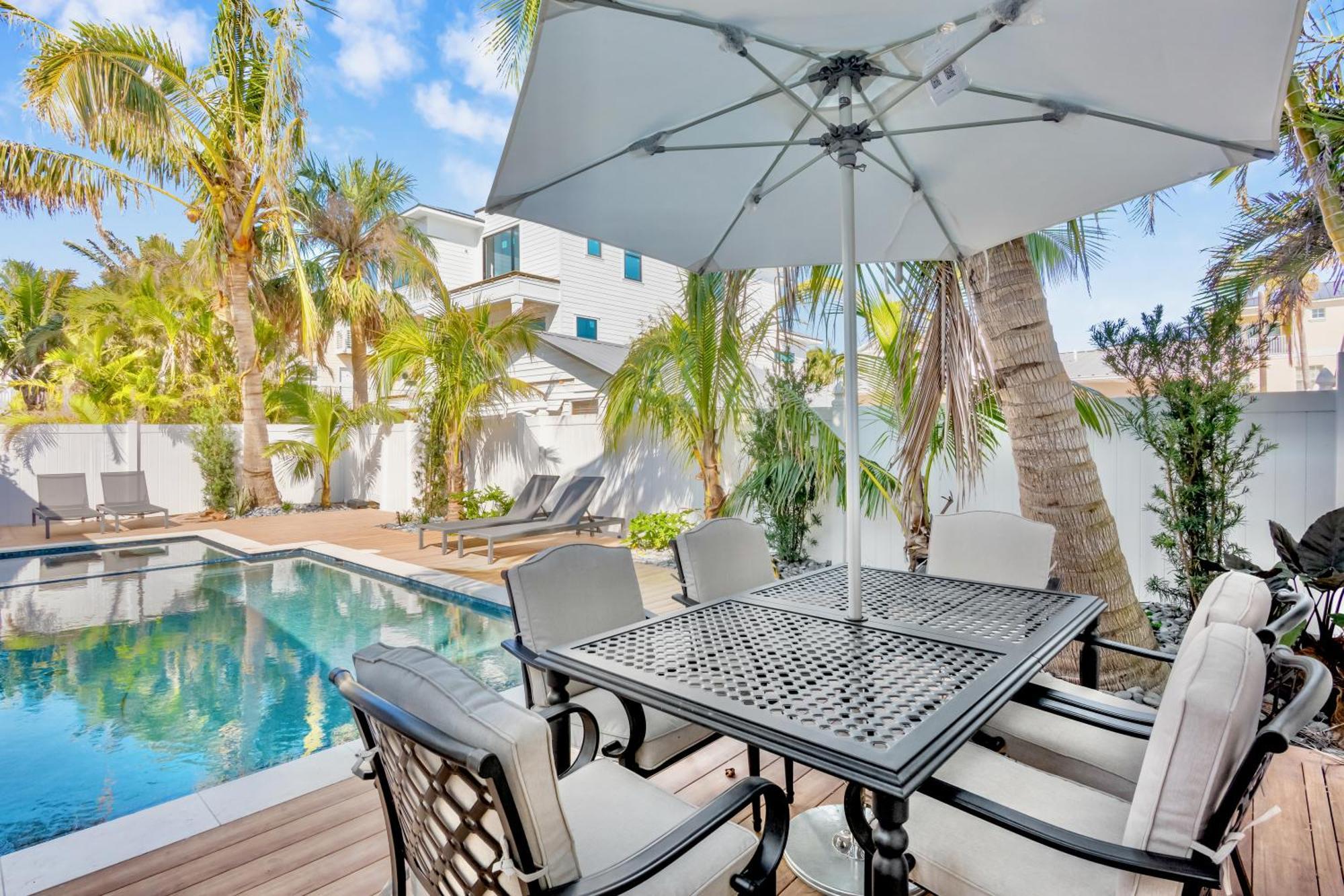 Captain'S Quarters At Anna Maria Island Inn ブレイデントン・ビーチ エクステリア 写真